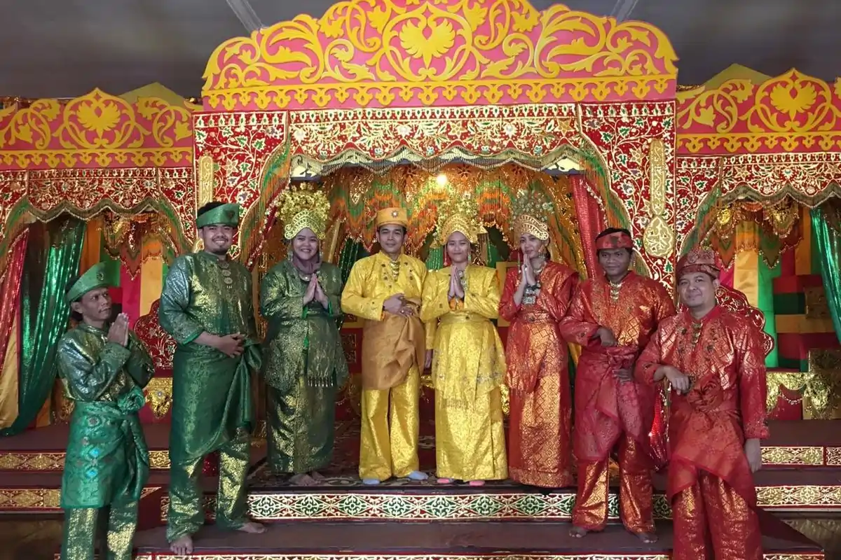 Tari Tanjak