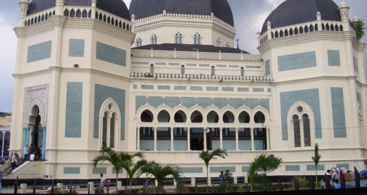 Masjid Terdekat Medan
