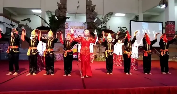 Tari Maengket